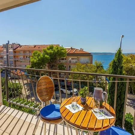 Apartments Loncaric Crikvenica Exterior photo