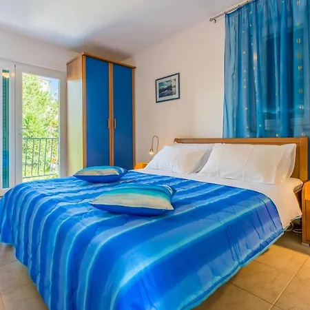 Apartments Loncaric Crikvenica Exterior photo