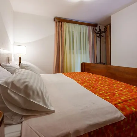 Apartments Loncaric Crikvenica Exterior photo