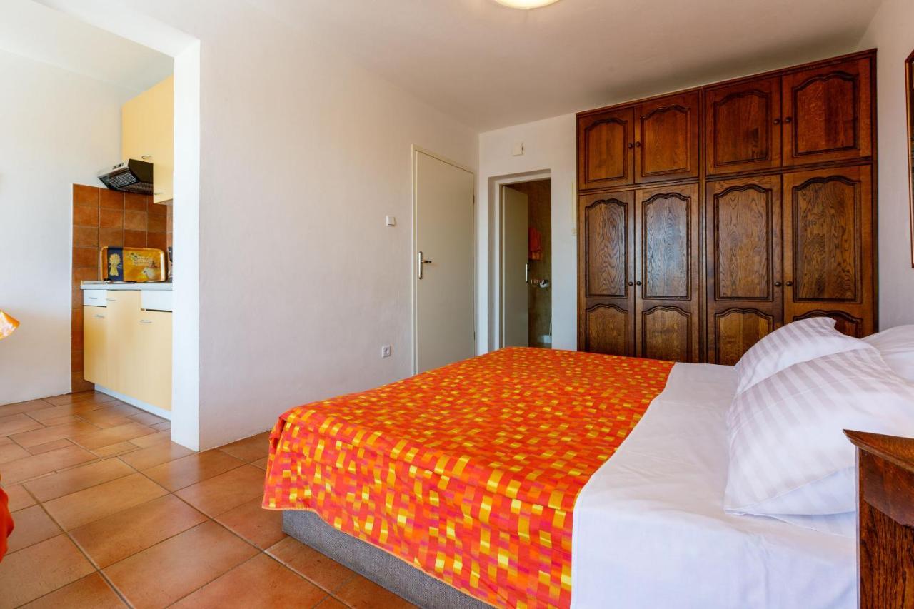 Apartment Loncaric