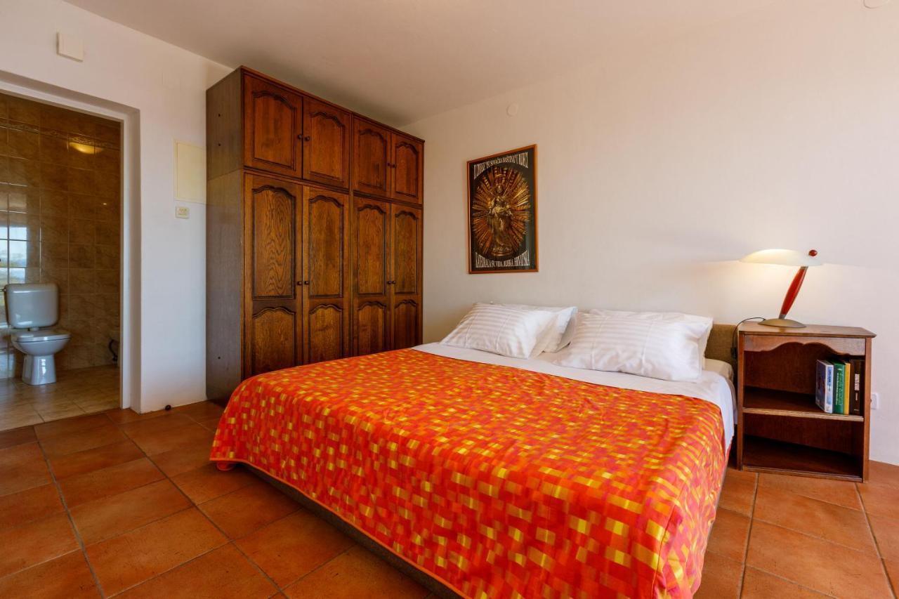 Loncaric Apartment *