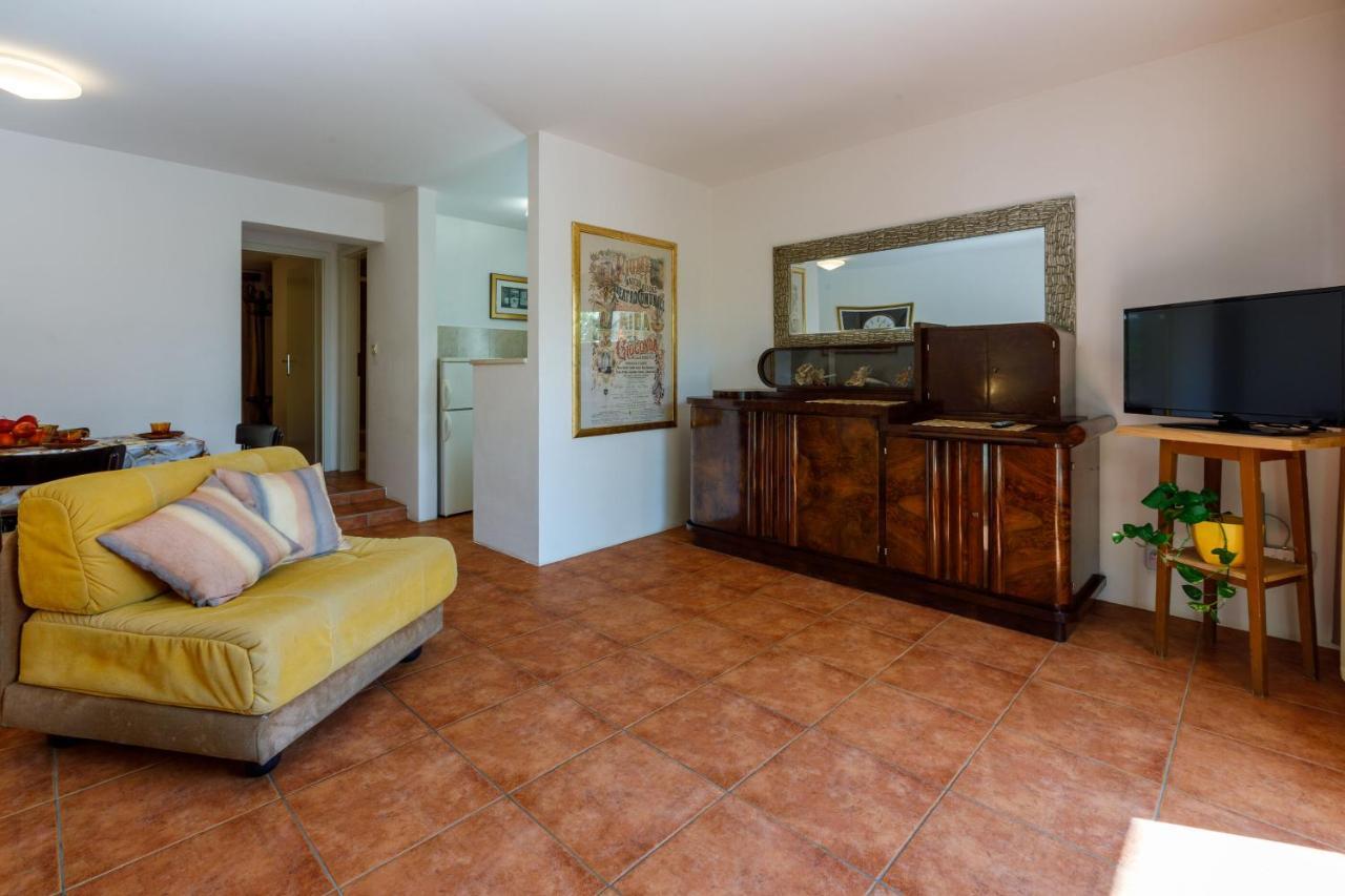 Loncaric Apartment *